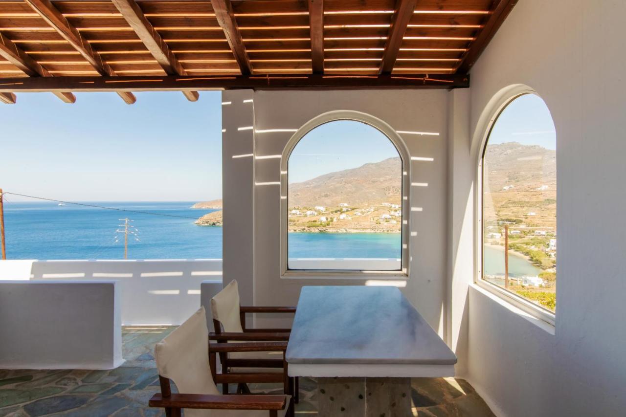 Sail Inn Agios Romanos Buitenkant foto